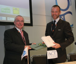 David McMillan, Director General, EUROCONTROL and Olivier Jankovec, Director General, ACI EUROPE, signed the cooperative agreement between the two organisations at ACI EUROPE's Airport Exchange event in Berlin in October.