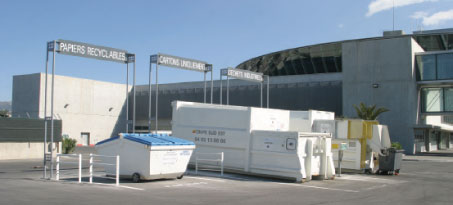  Nice Côte d’Azur Airport’s comprehensive recycling programme involves sorting waste paper, glass, wood and green waste.
