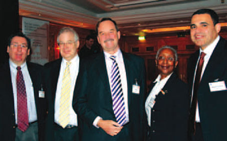 Eliot Lees, Vice President, SH&E; Chris Tarry, Aviation Industry Research & Advisory, CTAIRA ; Ad Rutten, Executive Vice President & COO , Schiphol Group and President of ACI EURO PE; Angela Gittens, Director General, ACI WORLD ; and Waleed Youssef, Chair, ACI WORLD Economics Standing Committee and CSO, TA V Airports Holding.