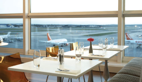 The unveiling of the flagship No.1 Traveller Lounge at London Heathrow’s T3 follows the opening of similar lounges at Gatwick and Stansted airports. 
