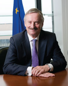 Kallas views “capacity” and “quality” as the two key challenges facing Europe’s airports and proposals for an Airport Package will be brought forward before the end of 2011, covering key issues including airport slots, ground handling and noise restrictions.