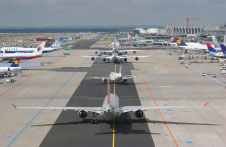 Given that the Single European Sky aims to triple airspace capacity, ACI EUROPE argues that the priority of matching airport capacity on the ground should be central to Vice-President Kallas’ vision for the Airport Package.