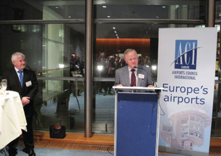 Jim Higgins MEP addresses the event, as Declan Collier, then Dublin Airport Authority CEO & ACI EUROPE President looks on.