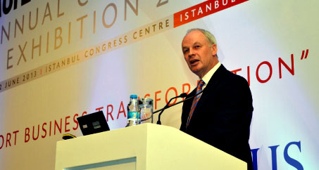 David Scowsill, President and CEO, World Travel & Tourism Council, commented that global figures show +3% growth in travel and tourism in 2012.
