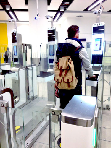 vision box automated border control abc kiosks and passenger experience solutions