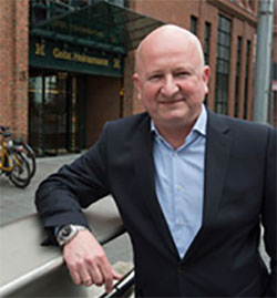 Raoul Spanger, Executive Director (Retail & HR)