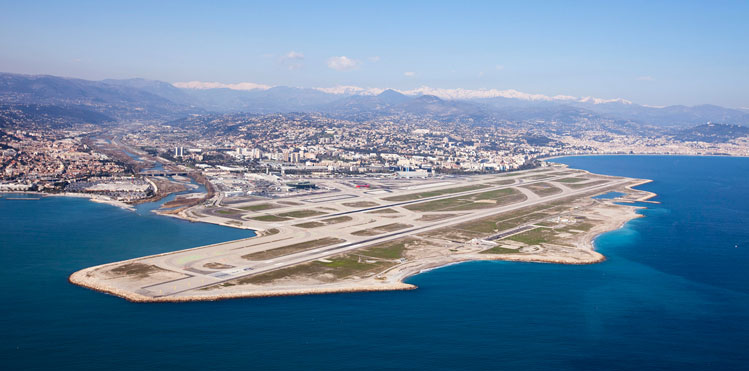 Dominique Thillaud, CEO of Aéroports de la Côte d’Azur comments: “In 2016 we find ourselves excellently positioned to achieve the targets we set ourselves following COP21, whilst joining the other major European airports who have already achieved Level 3+ in their success.” 