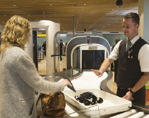 Schiphol and KLM trialling 3D hand baggage scanners at AMS